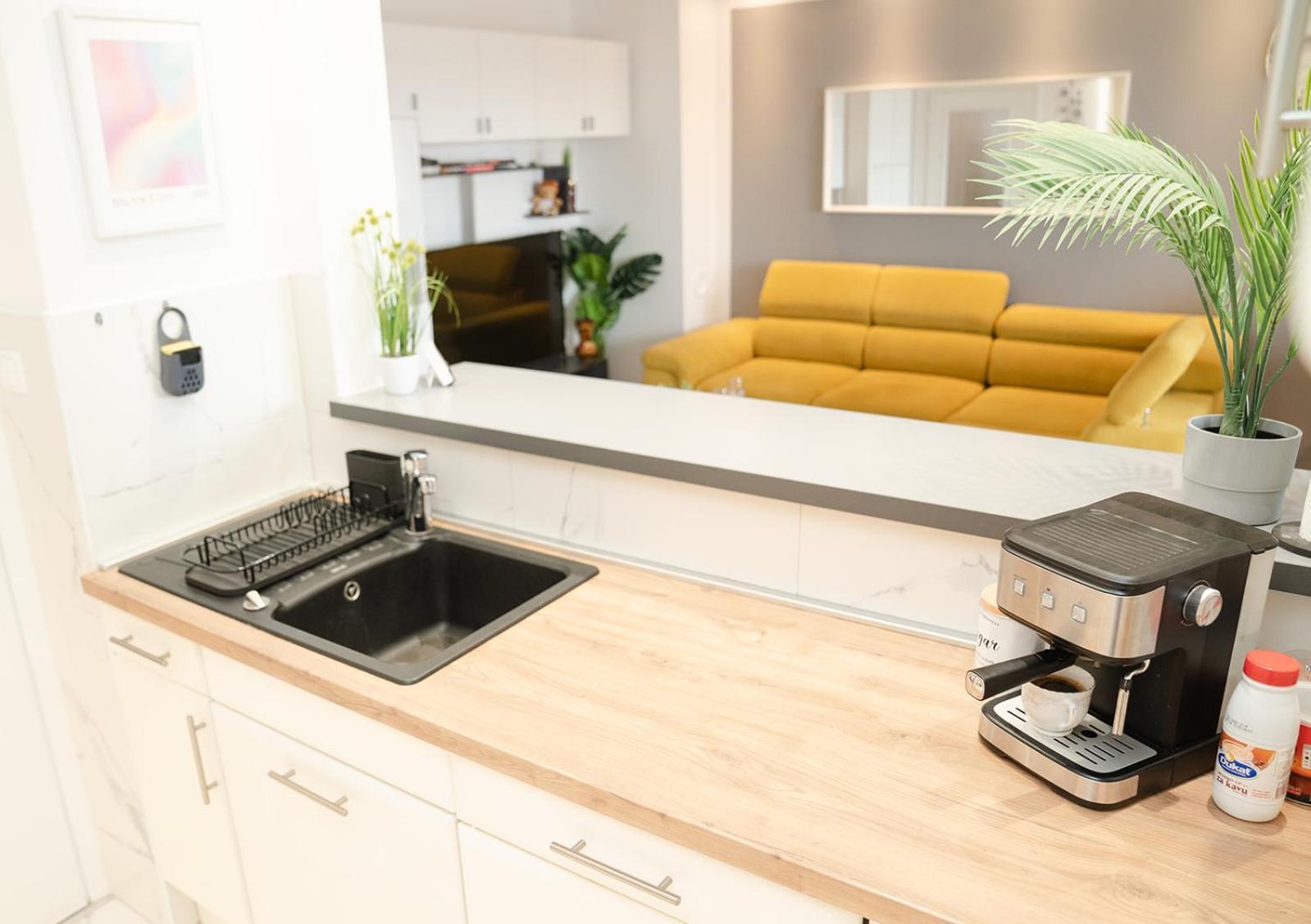 Casa De Dinca, 2 Bedroom, Big Balcony, Free Parking Zone ซาเกร็บ ภายนอก รูปภาพ